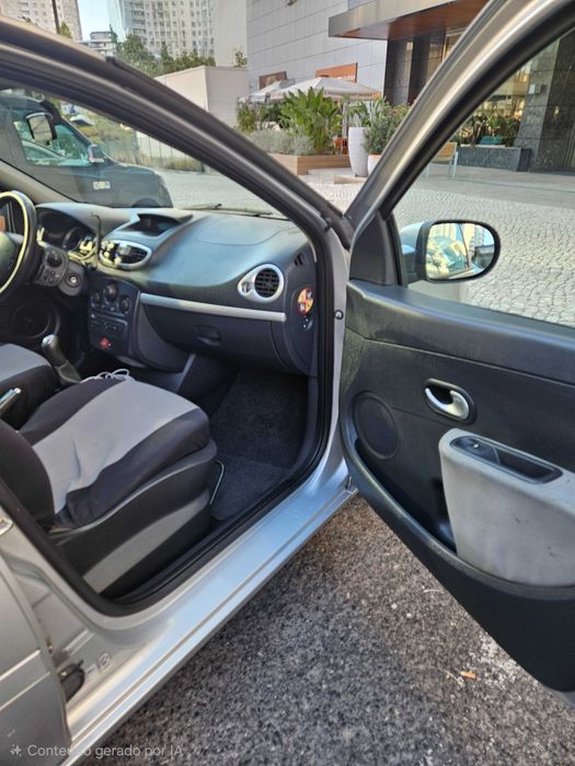 Renault Clio 1.1 Gasolina | 2012 | Pronto a Fazer Muitos Mais Quilómetros