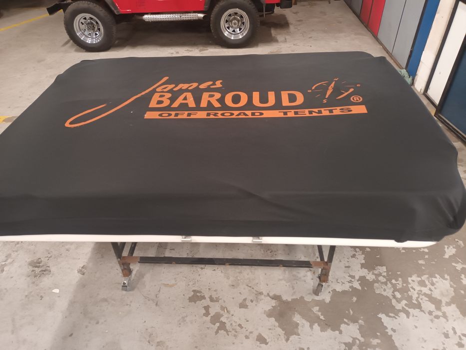 Tenda de tejadilho