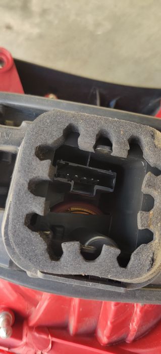 Ótica direita traseira Peugeot 308 SW T7