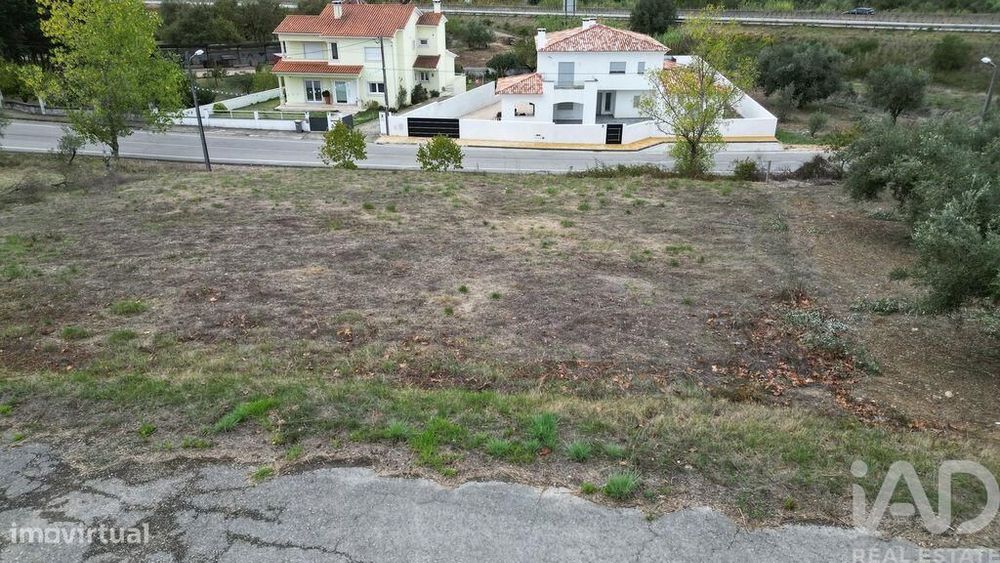 Terreno para construção em Souselas e Botão