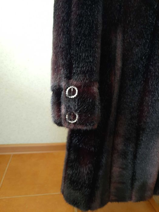 Пальто із штучного хутра