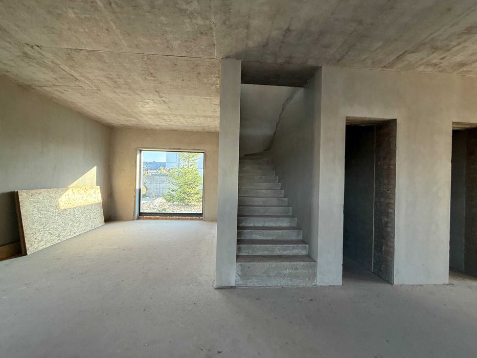 Продам елітний будинок у стилі хай-тек Щасливе !