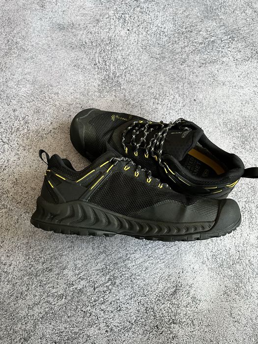 Мужские трекинговые кроссовки KEEN Nxis Evo Waterproof / размер 42