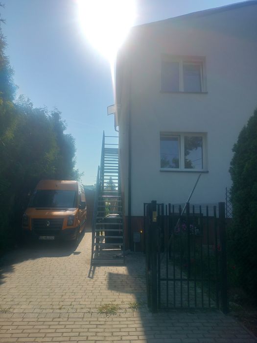 Wynajem około 80 m2 w domku Łódź - Górna Media 0 złotych