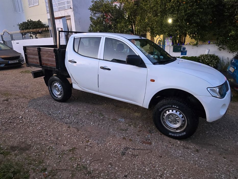 Carrinha Mitsubishi L200