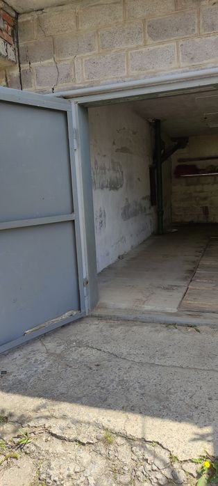 Сдам хороший сухой гараж!