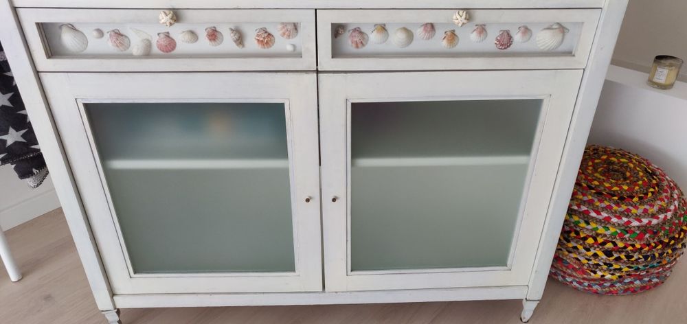 Móvel de Duas Portas Vintage