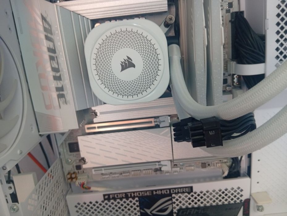 PC gamer ultra 7 270 k plus