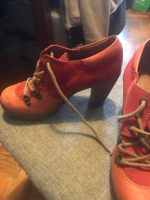 Sapatos e sandálias - Era / Massimo Dutti e Cubanas