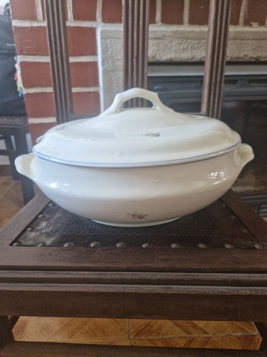 Terrina loiça Sacavem muito antiga
