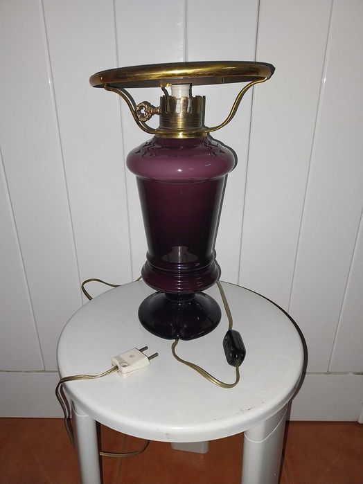 Candeeiro Antigo - Vidro Roxo