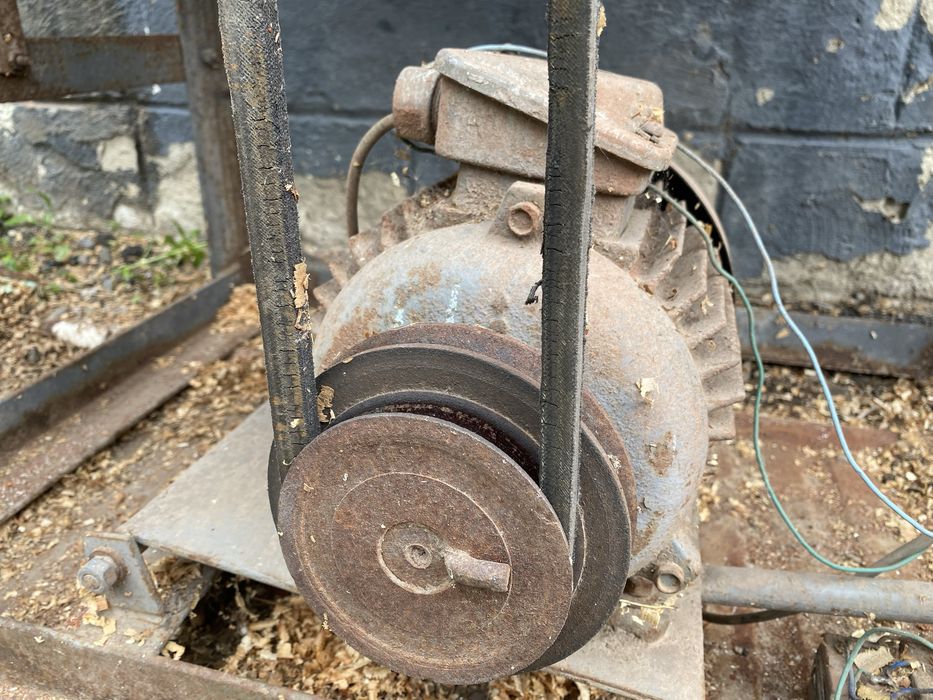 Деревообробний станок