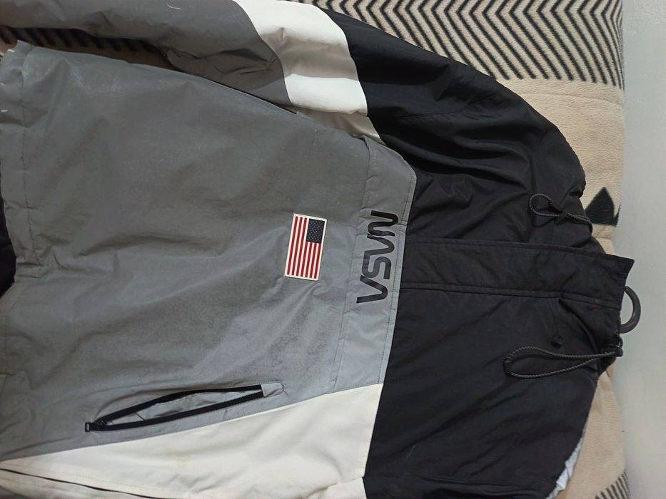 Casaco Nasa  e PULL & BEAR