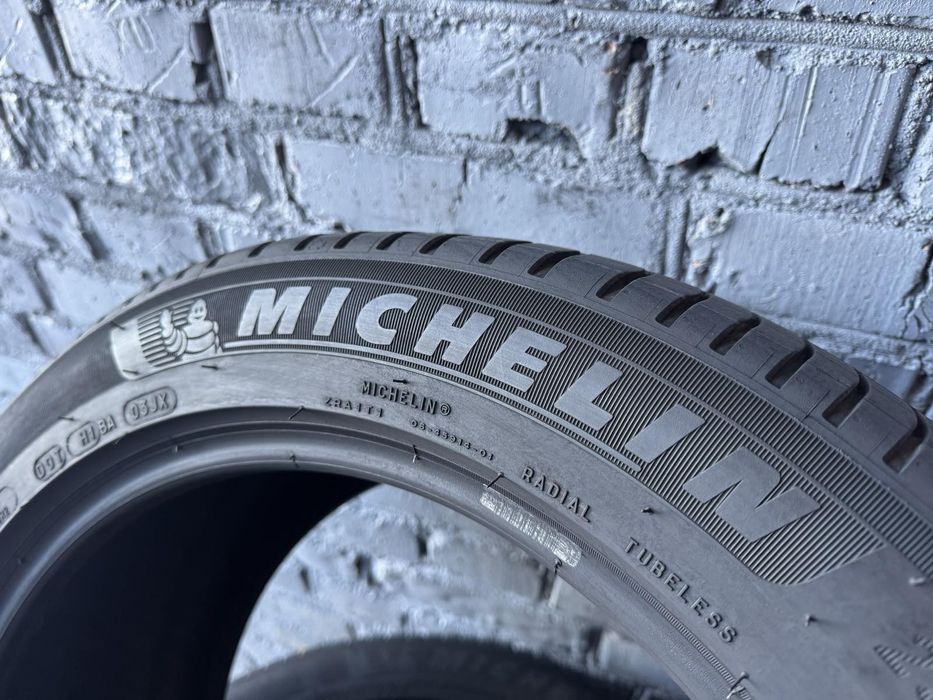 Літні шини Michelin 255/45 R18