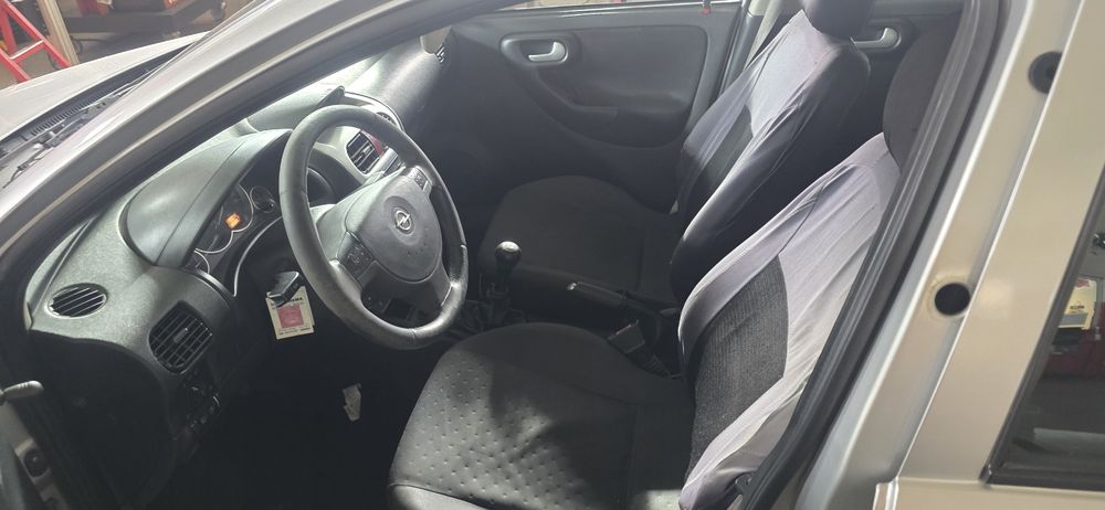 Opel corsa C 1.2 NJoi