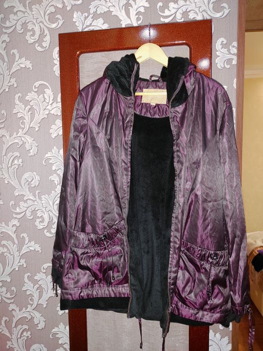 Ветровкп женская  куртка