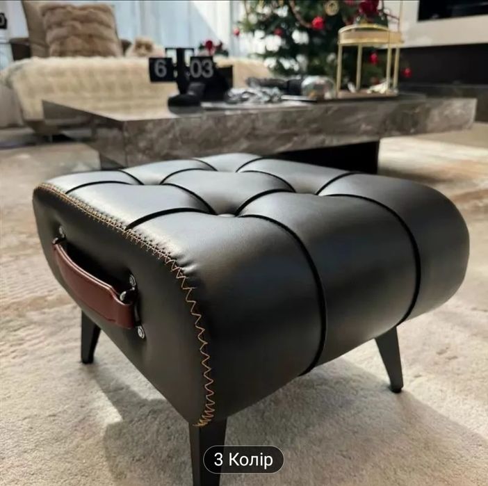Розкішний пуф табурет.
