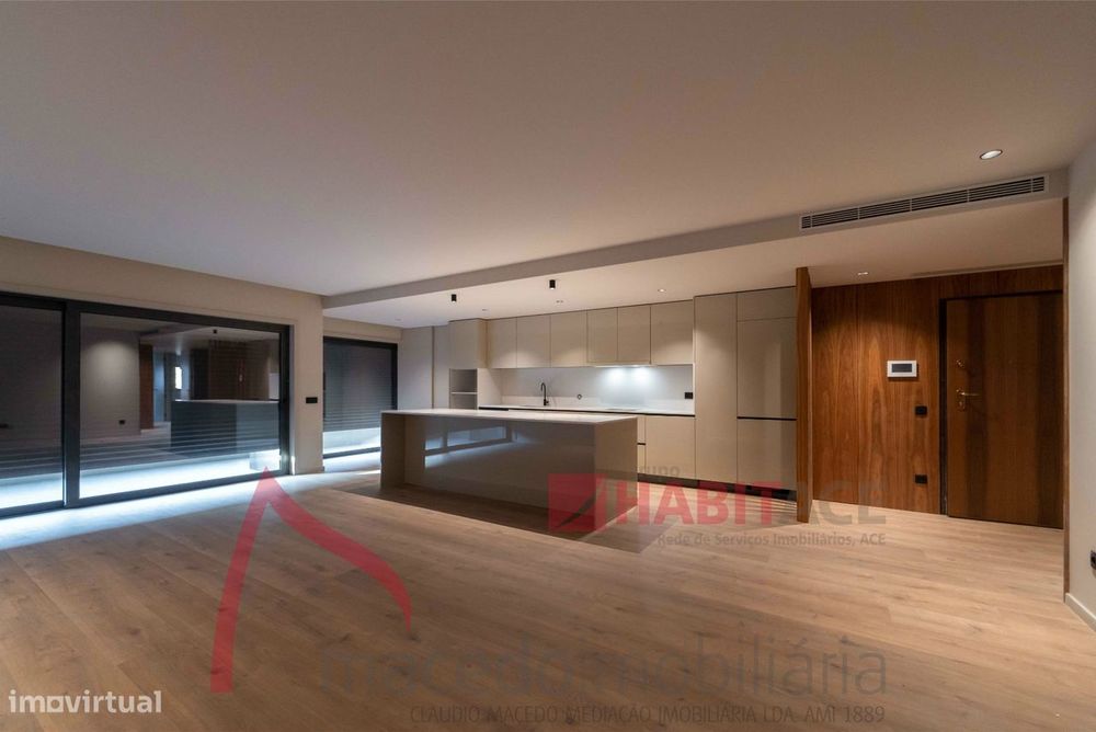 Apartamento T2 Novo para Arrendamento  em São Vicente