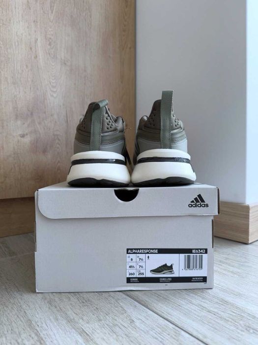 США! Чоловічі кросівки Adidas Alpharesponse IE6342 Оригінал! 42-42.5