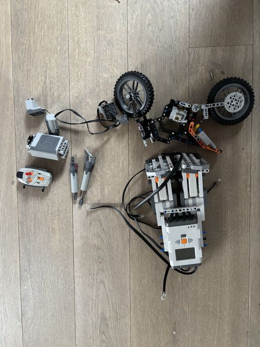 Zestaw LEGO Mindstorms NXT, Power Functions i Technic