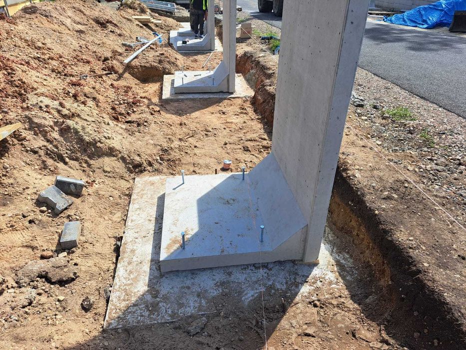 Mur ogrodzeniowy, L-ki, mur oporowy,