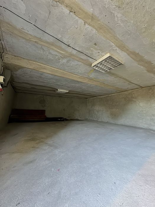 Будівля з приміщеннями виробничого,складського чи офісного призначення