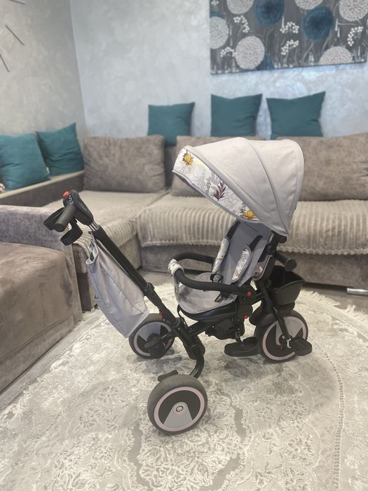 Продам триколісний велосипед MoMi Invidia flow 5 в 1