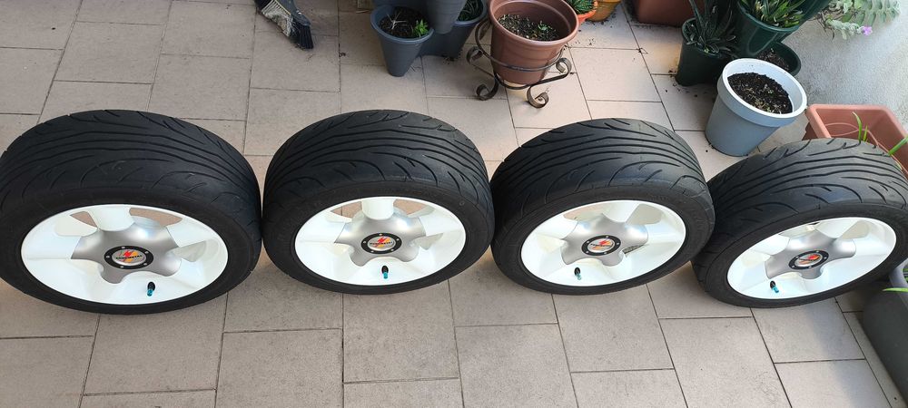 jantes fondmetal R15 com furaçao 4x108