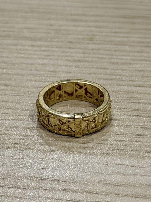 Pierścionek typu Dior