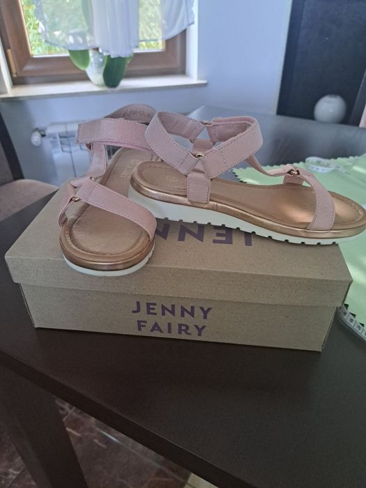 Stan idealny,  śliczne sandałki,  sandały Jenny fairy roz. 35