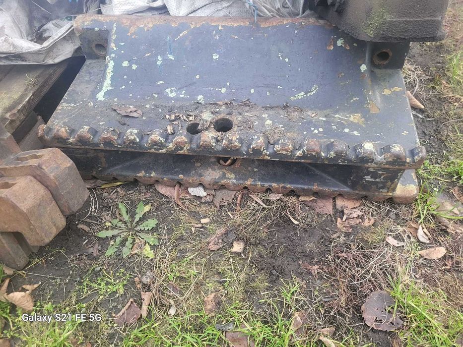 Wspornik obciążników,wieszak,uchwyt,ramka na tuza do ciągników