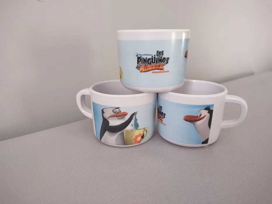 dla dzieci zestaw 5 x kubek plastikowy  Pingwiny z Madagaskaru
