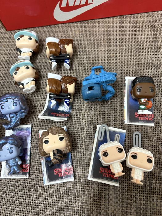 Stranger Things Kinder Joy