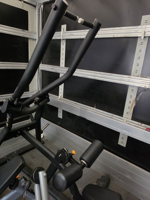 Hammer Matrix lat pulldown plecy