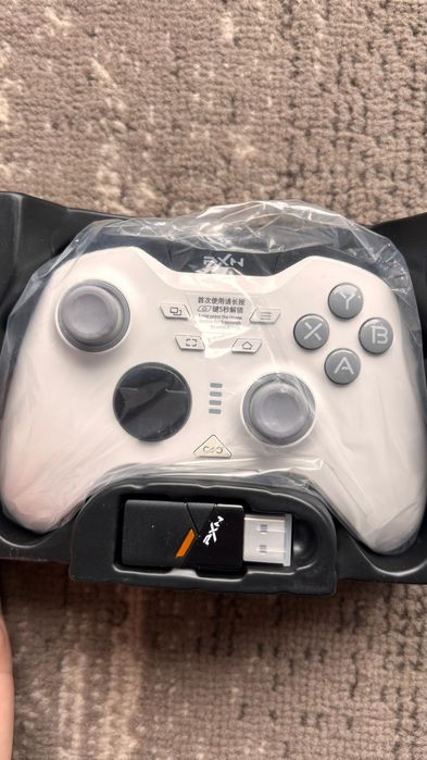 Wireless Gaming Controller