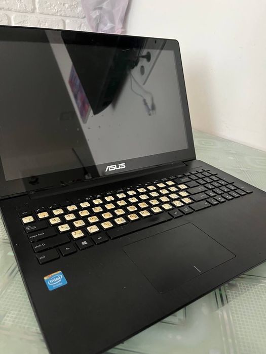 Ноутбук ASUS x553m