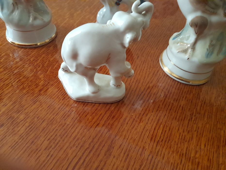 Статуетки фарфор Городница