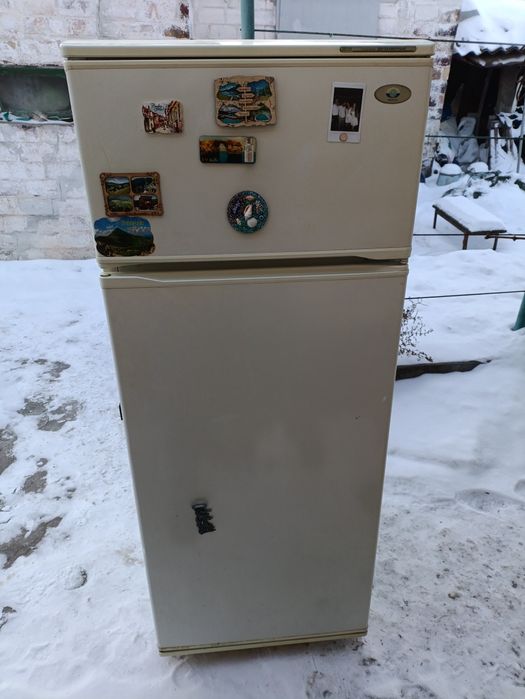 Продам холодильник