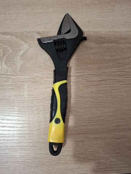 Ключь разводной узкие губки