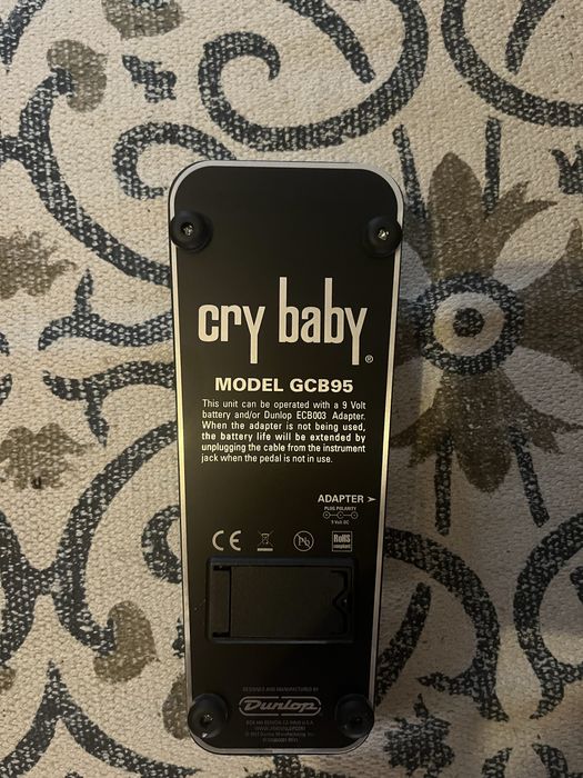 Dunlop Cry baby wah