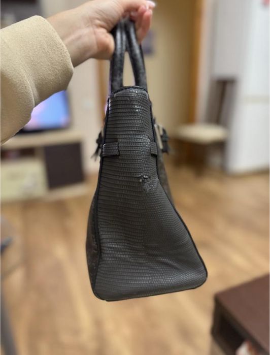 сумочка guess в ідеальному стані, оригиналінал