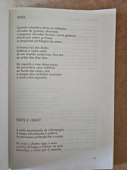 Livro Antologia da Novíssima Poesia Portuguesa