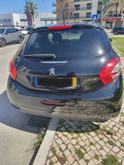 Peugeot 208 2013