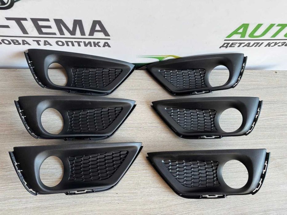 решітка в бампер Jeep Compass 17 - решетка туманки Компас