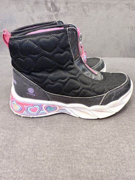 Снігоходи skechers heart lights