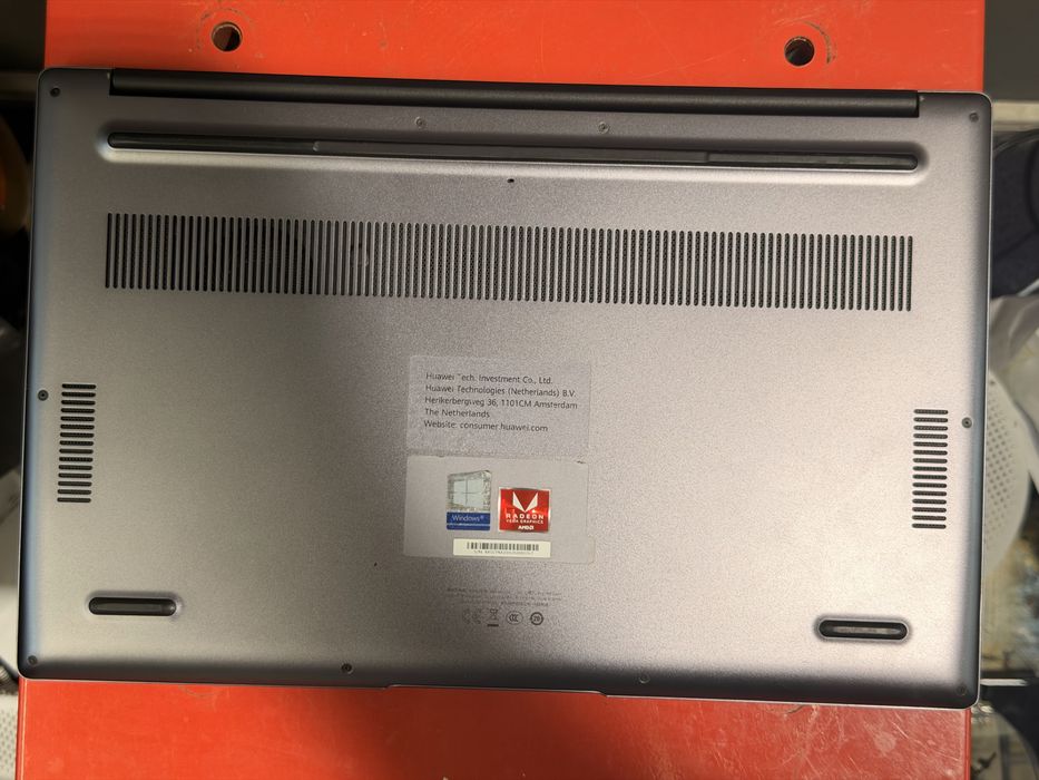 Portátil Huawei MateBook D 15 / AMD Ryzen 5 / 8GB RAM / 256GB SSD