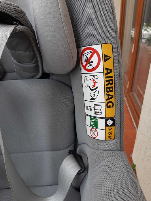 Fotelik Maxi Cosi Pearl Pro 2 i-Size z bazą Maxi Cosi FamilyFix 2