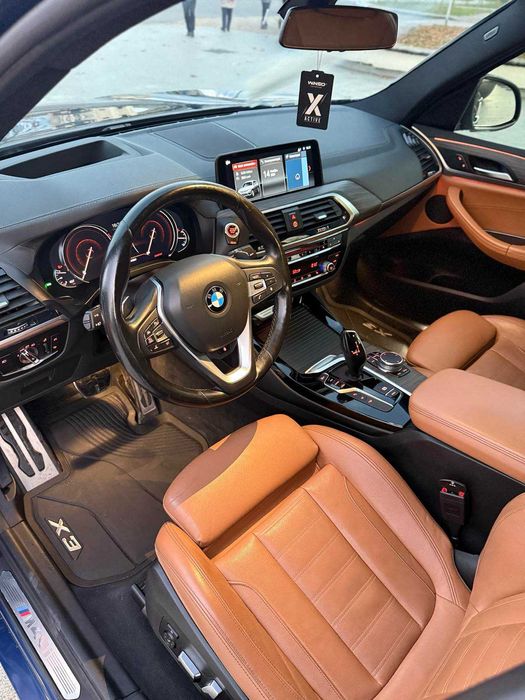 BMW X3 maximal (3.0 бензин, 2018 год)