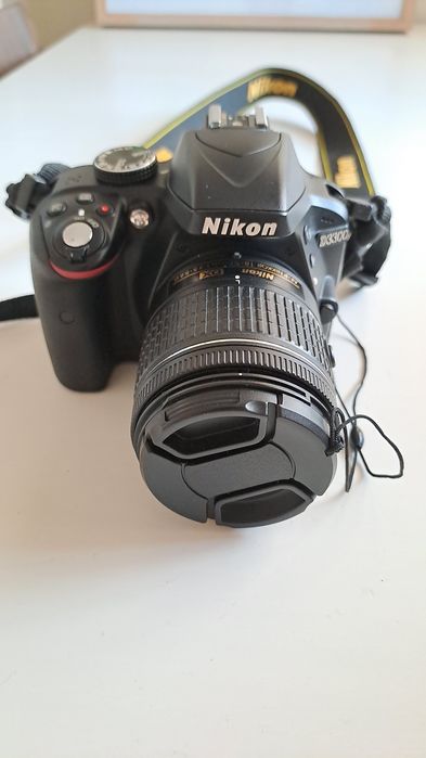 Máquina fotográfica Nikon D3300