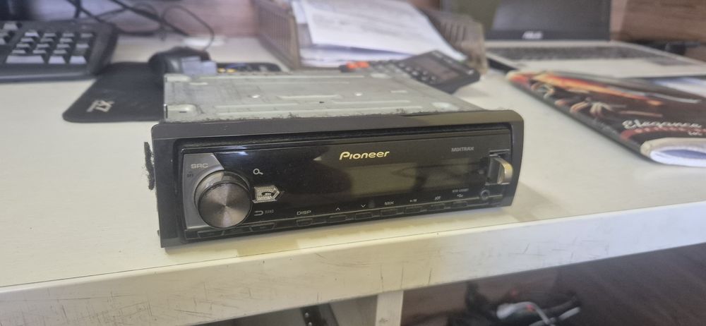 Продам Pioneer MVH-580BT